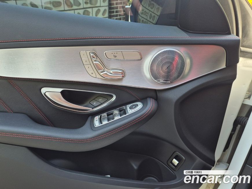 Mercedes-Benz C-Class 2018