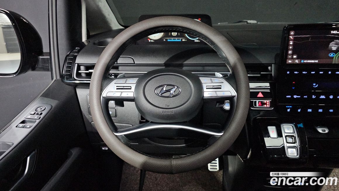 Hyundai Staria 2022