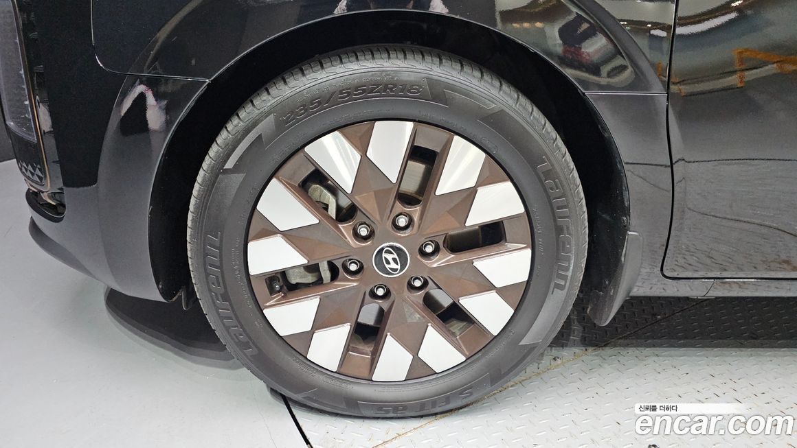 Hyundai Staria 2022