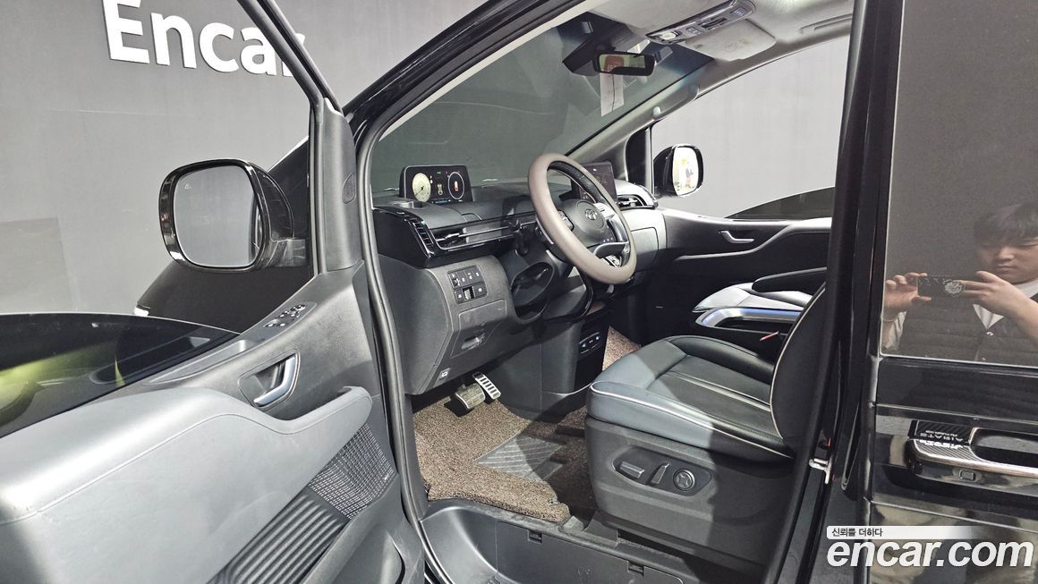 Hyundai Staria 2022