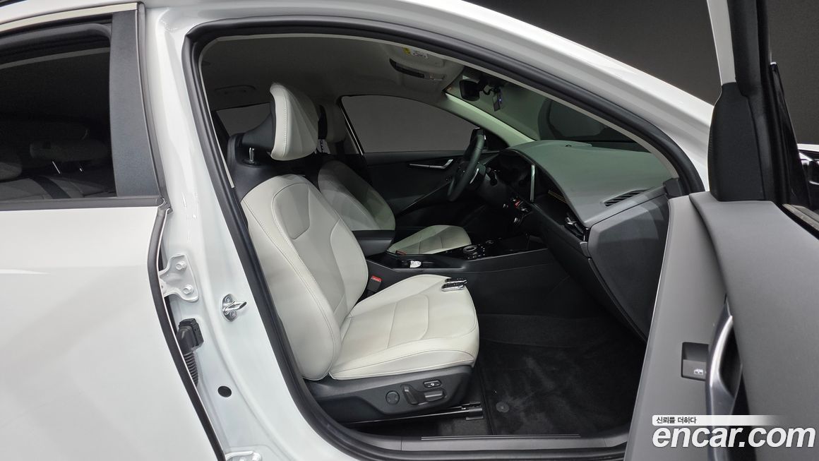 Kia Niro 2023