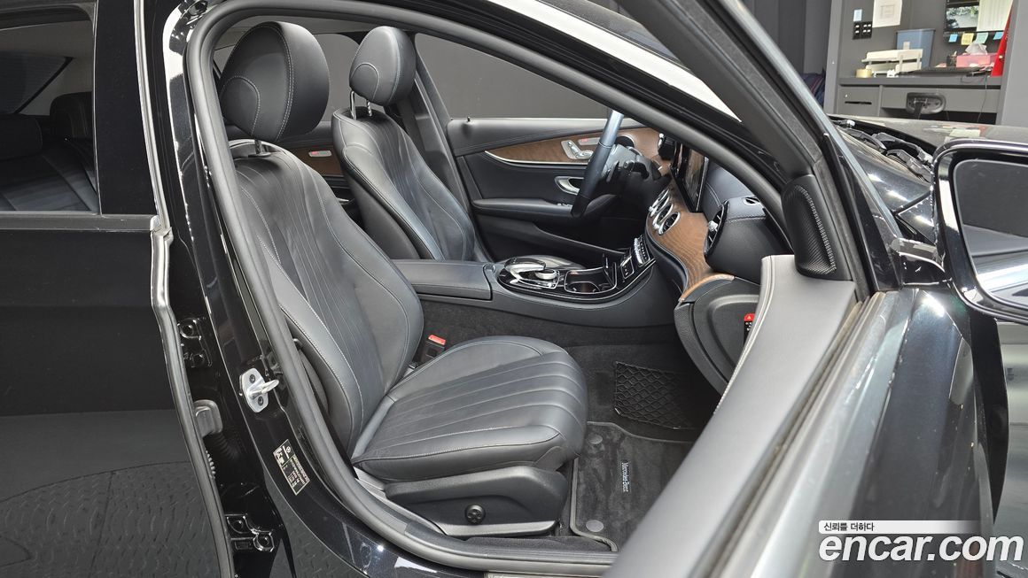 Mercedes-Benz E-Class 2020