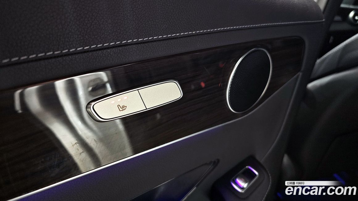 Mercedes-Benz GLC-Class 2020