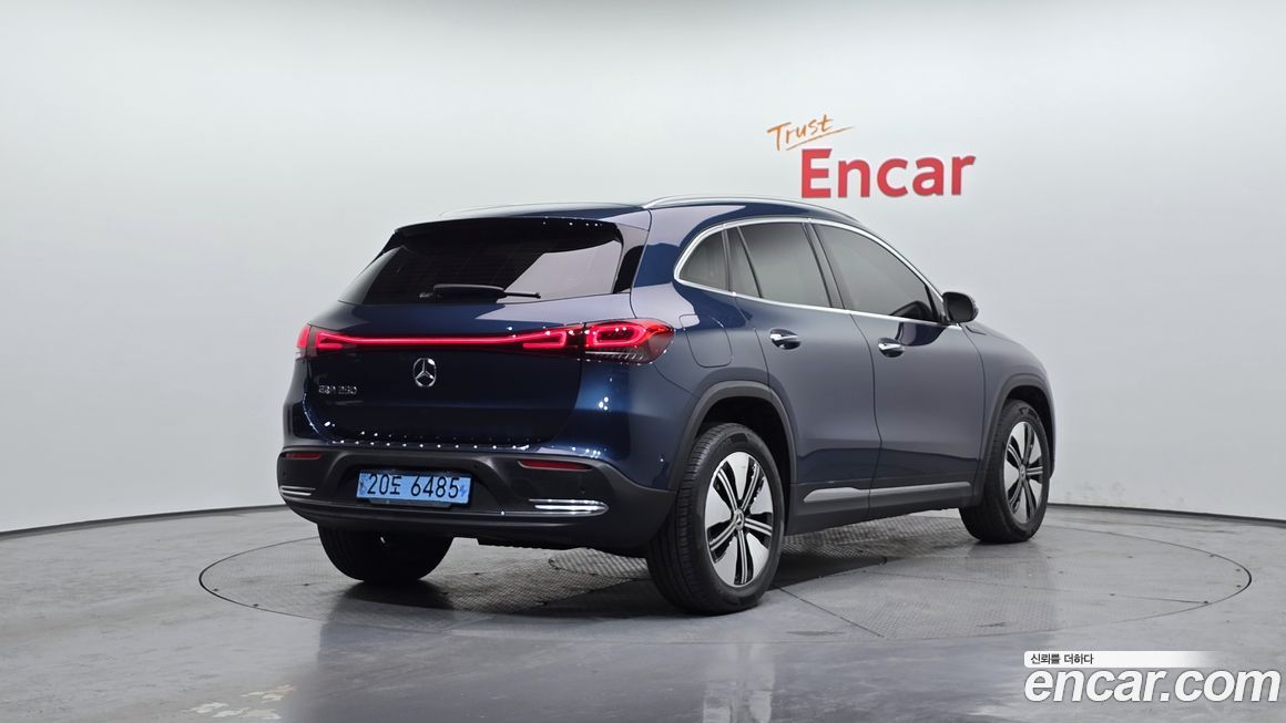 Mercedes-Benz EQA 2021