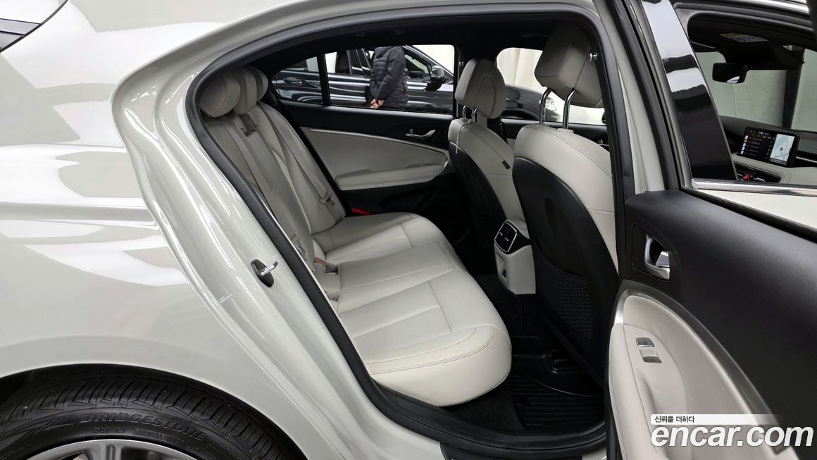 Genesis G70 2024