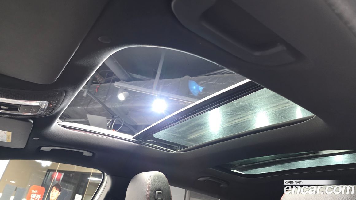 Mercedes-Benz GLB-Class 2021