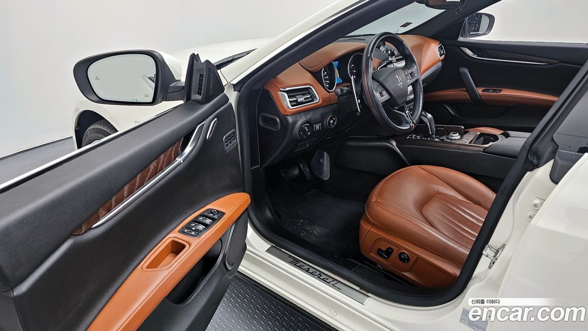 Maserati Ghibli 2020