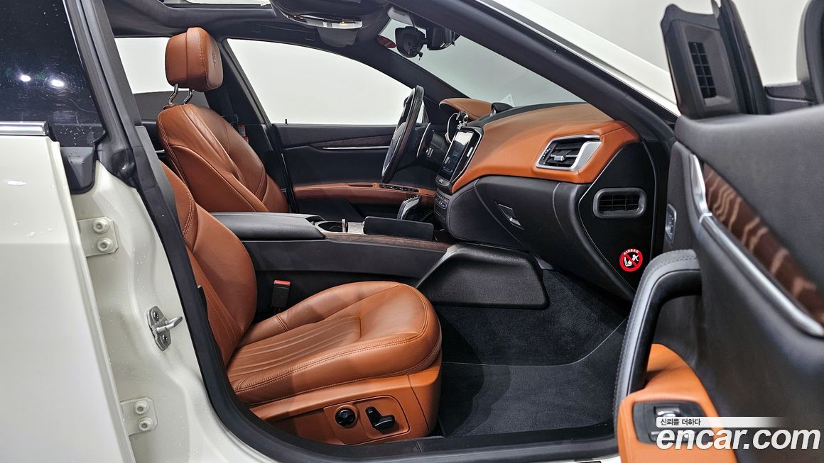 Maserati Ghibli 2020