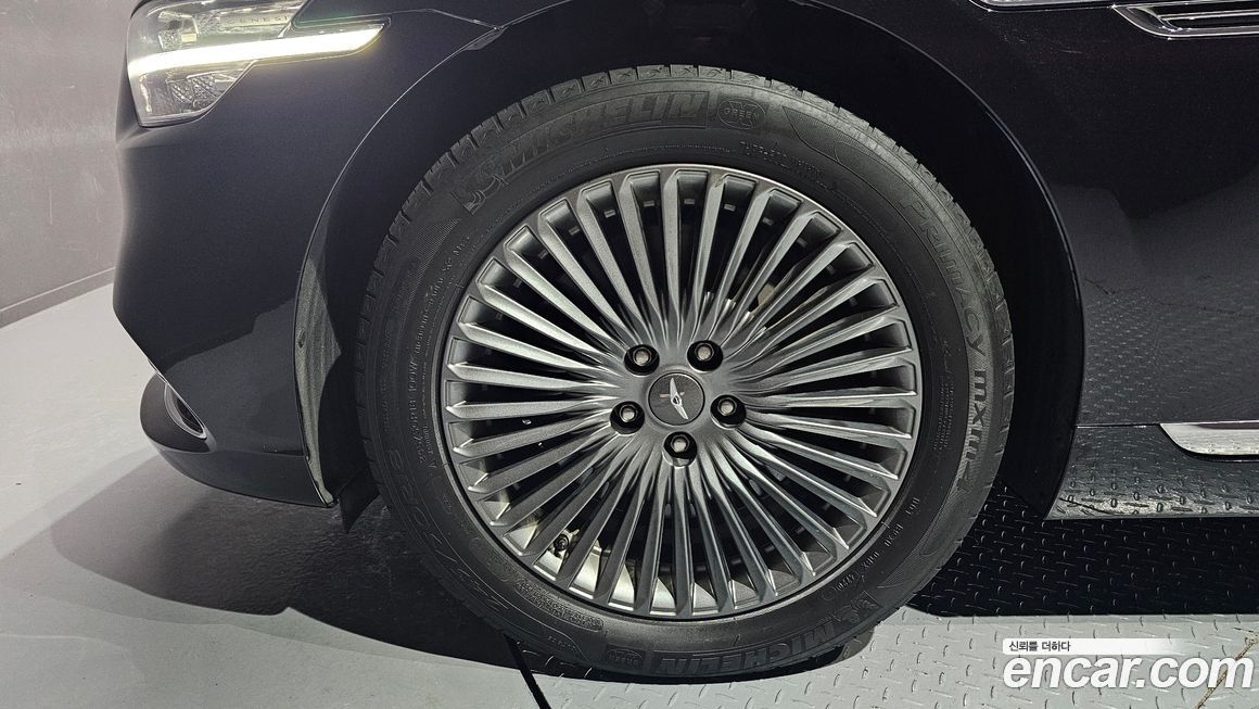 Genesis G90 2021