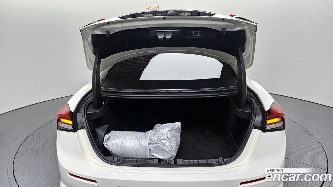 Maserati Ghibli 2020