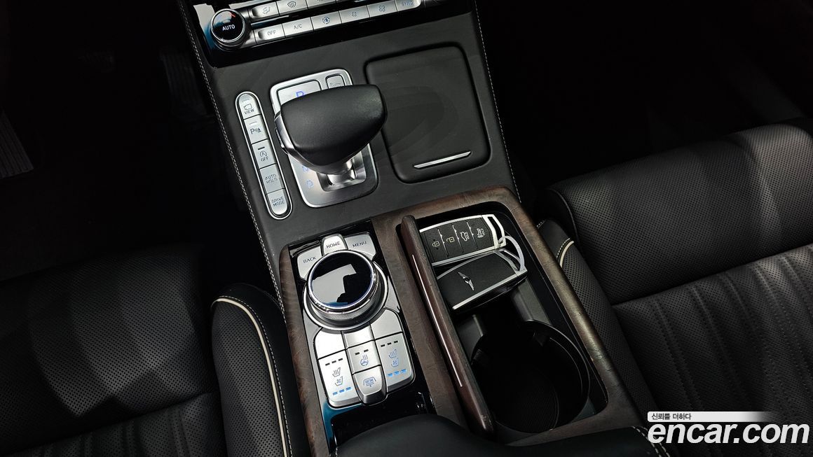 Genesis G90 2021