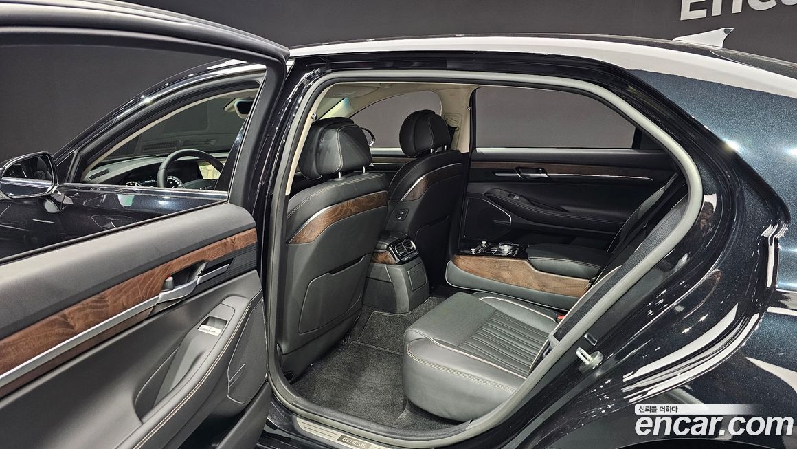 Genesis G90 2021