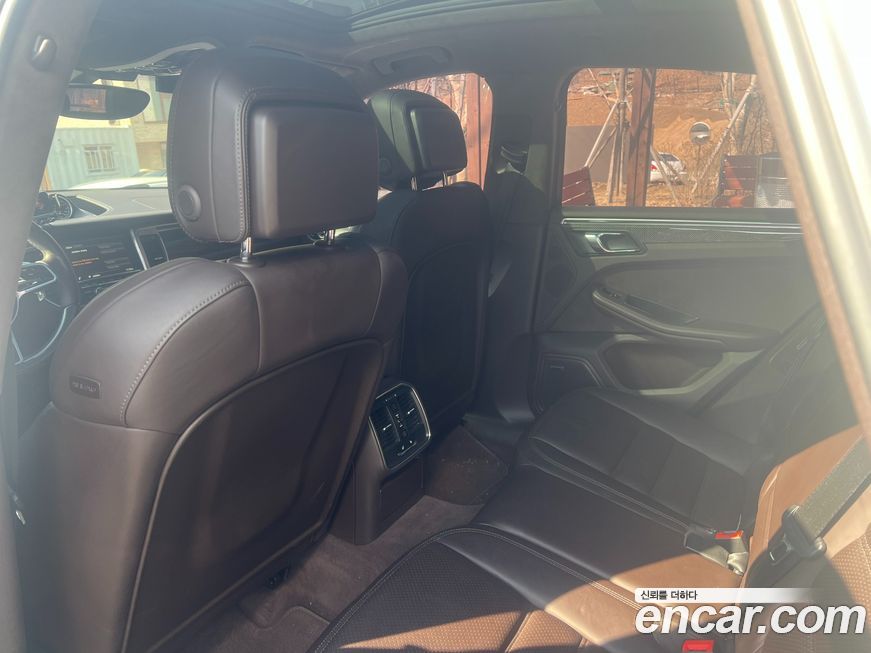 Porsche Macan 2014