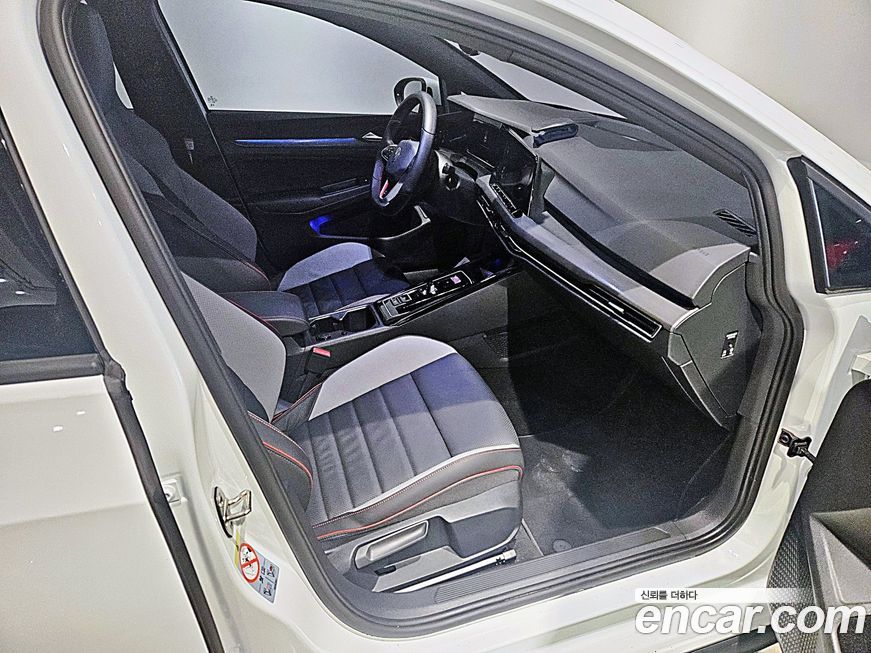 Volkswagen Golf 2024