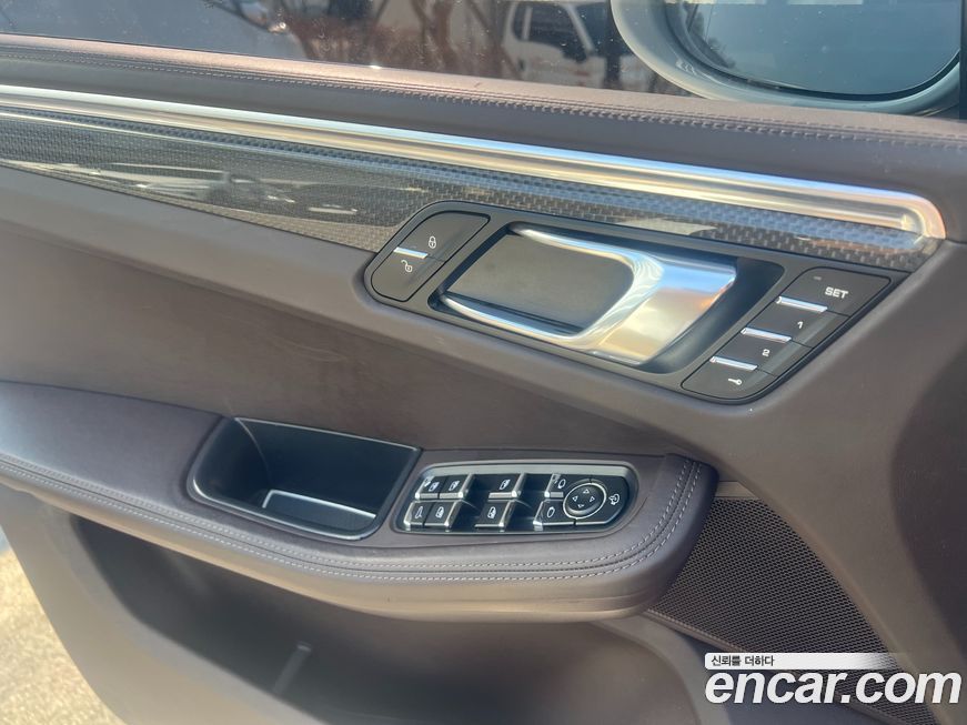 Porsche Macan 2014