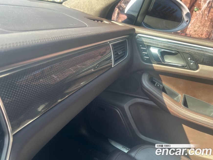 Porsche Macan 2014