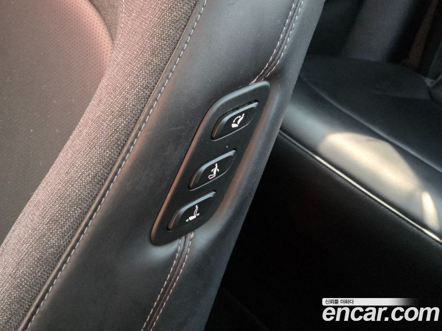 Genesis GV60 2022