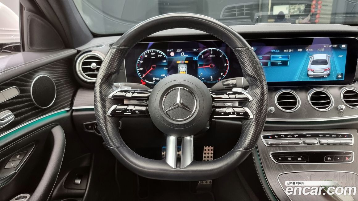 Mercedes-Benz E-Class 2021