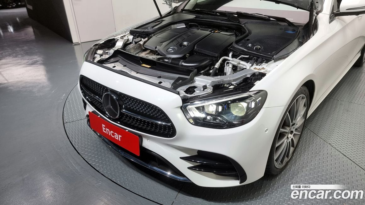 Mercedes-Benz E-Class 2021