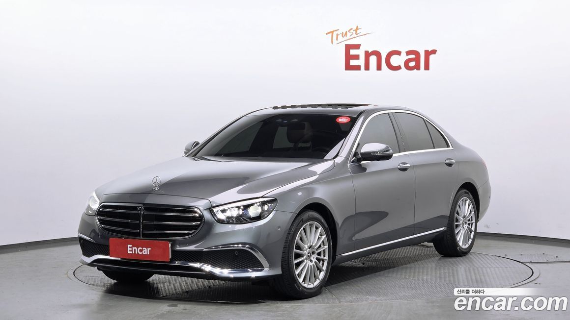 Mercedes-Benz E-Class 2022