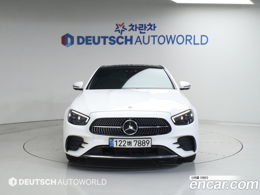 Mercedes-Benz E-Class 2022