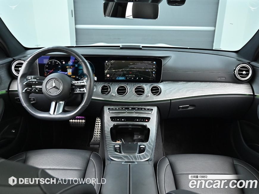 Mercedes-Benz E-Class 2022