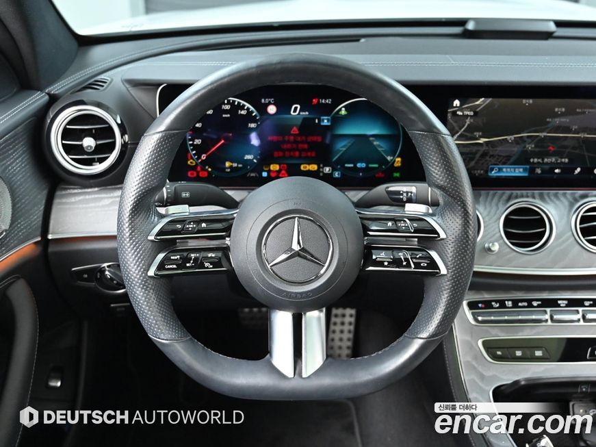 Mercedes-Benz E-Class 2022