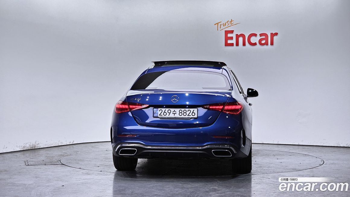 Mercedes-Benz C-Class 2022