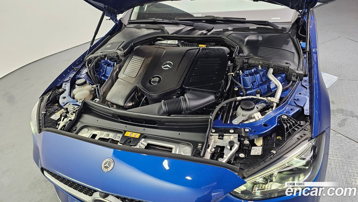Mercedes-Benz C-Class 2022