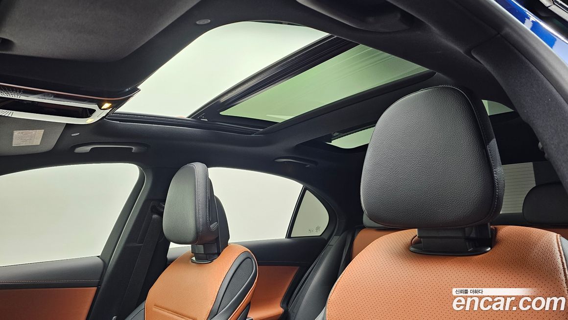 Mercedes-Benz C-Class 2022