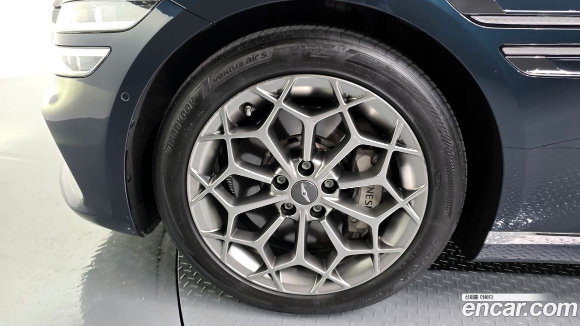 Genesis G80 2022