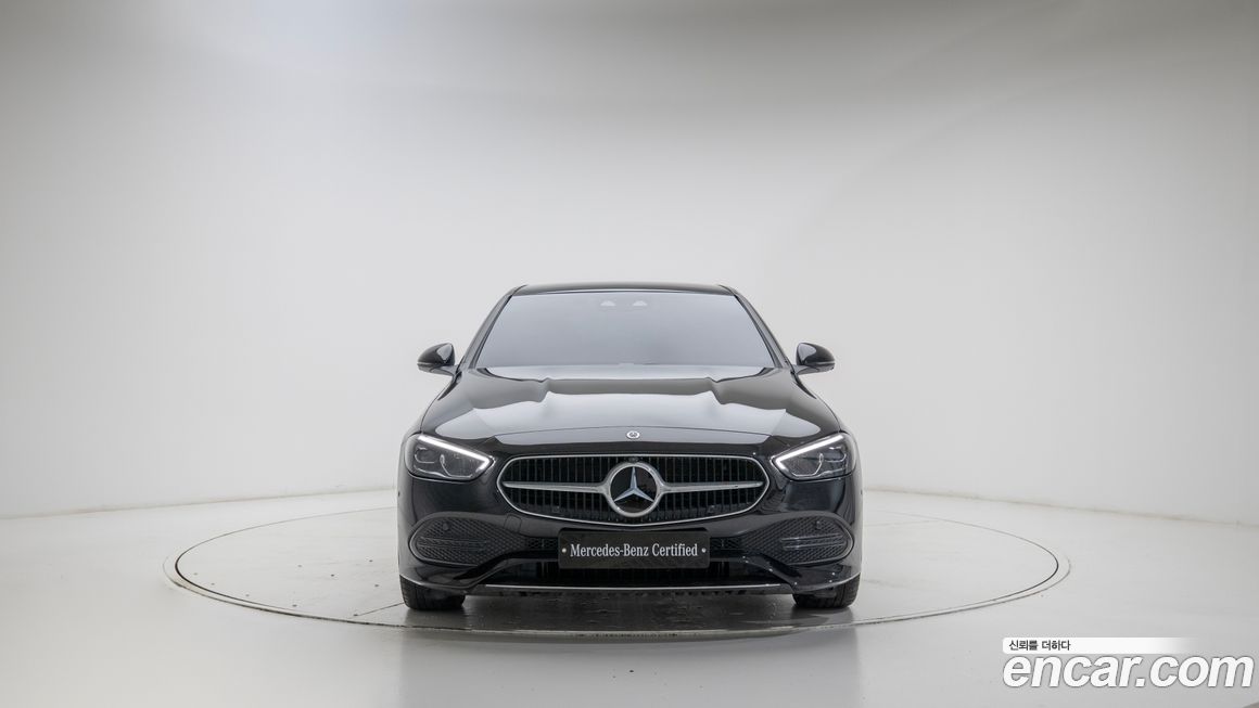 Mercedes-Benz C-Class 2024
