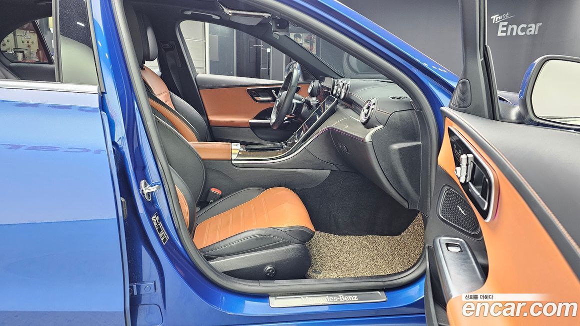 Mercedes-Benz C-Class 2022