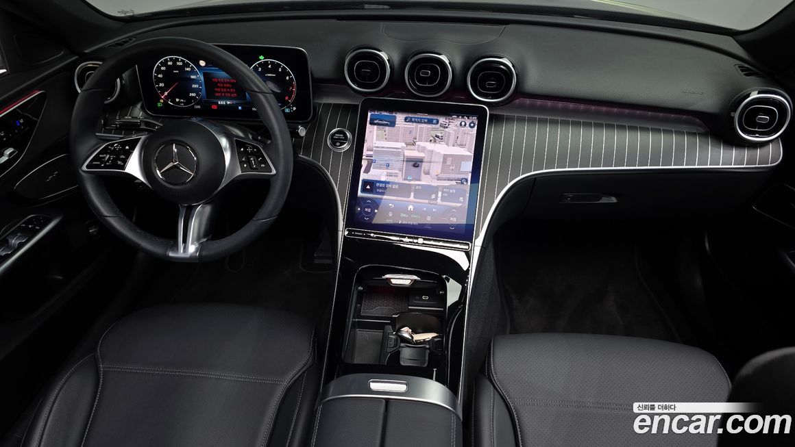 Mercedes-Benz C-Class 2024