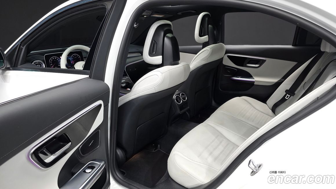 Mercedes-Benz C-Class 2022