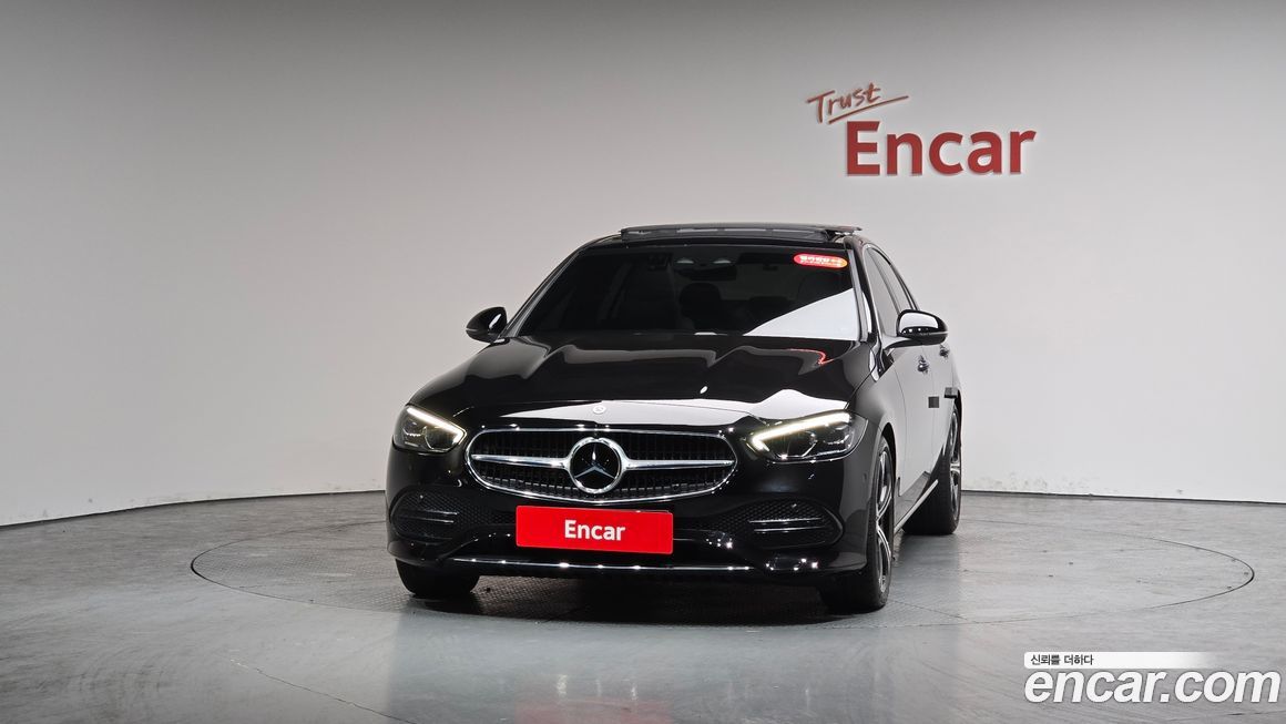 Mercedes-Benz C-Class 2024