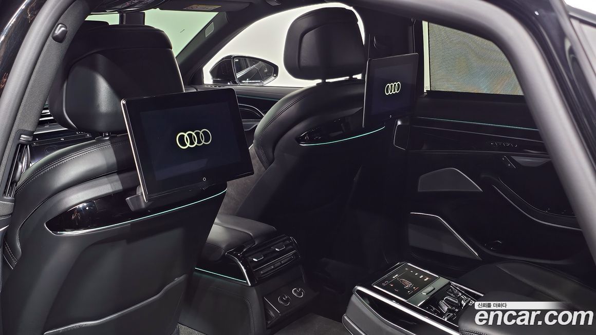 Audi A8 2021