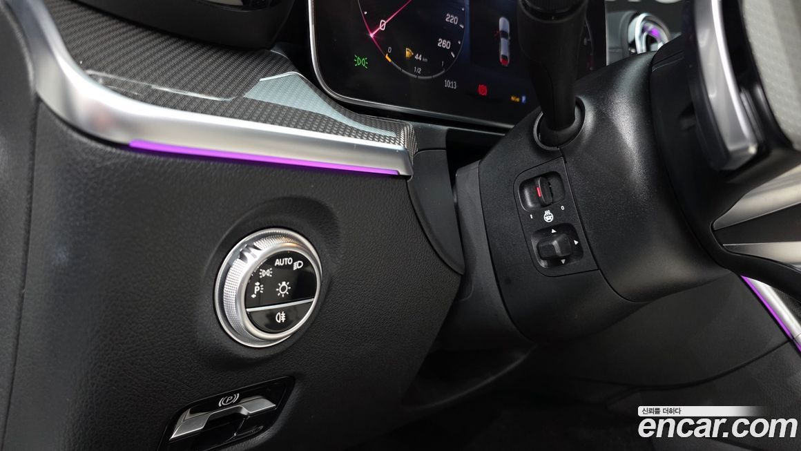 Mercedes-Benz C-Class 2022