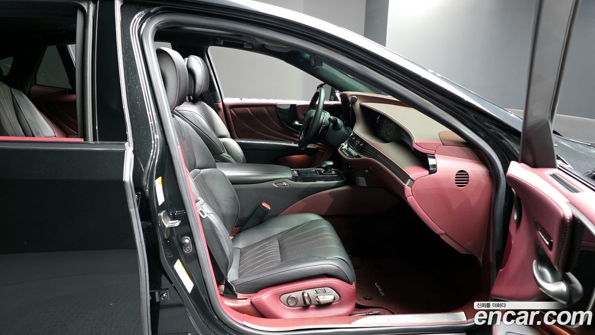 Lexus LS 2020