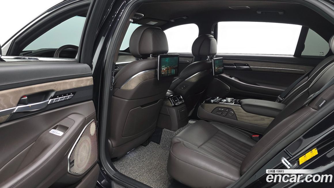 Genesis G90 2021