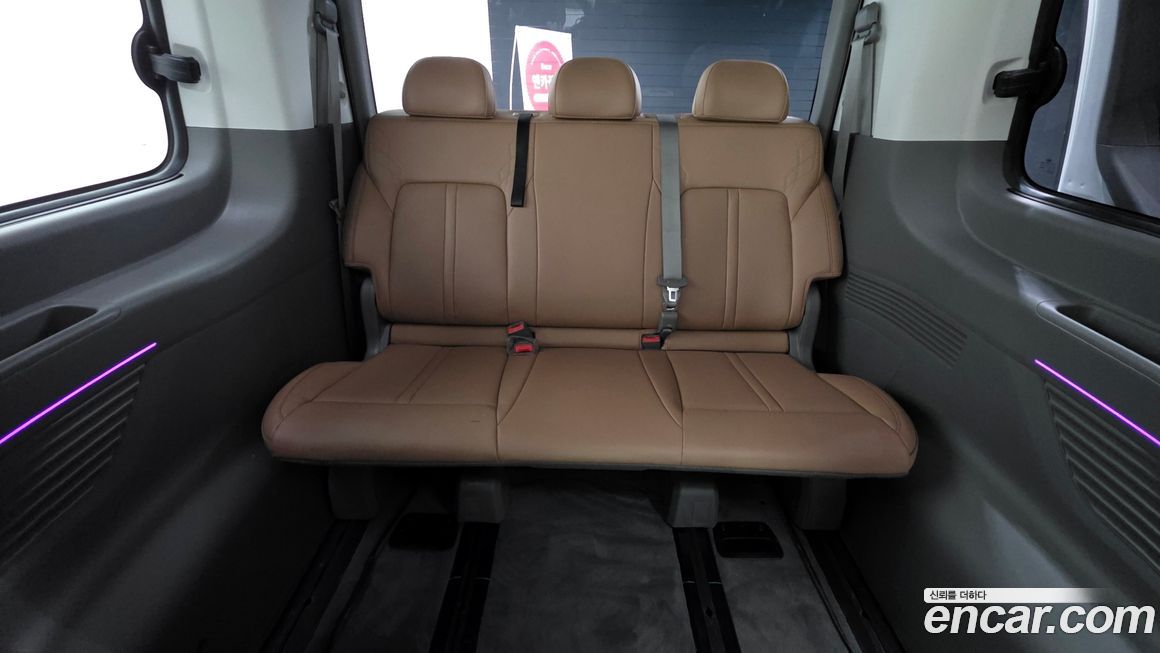 Hyundai Staria 2024
