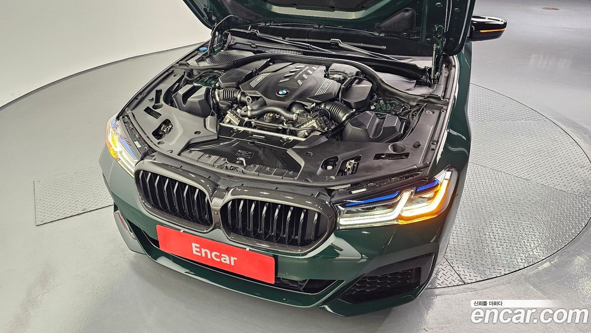 BMW 5-Series 2021