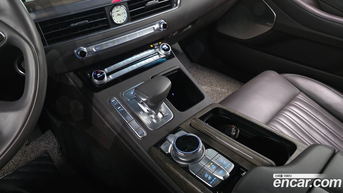 Genesis G90 2021