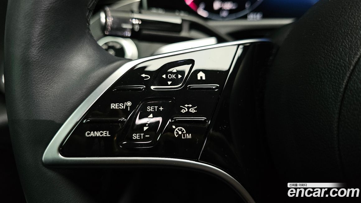 Mercedes-Benz E-Class 2025