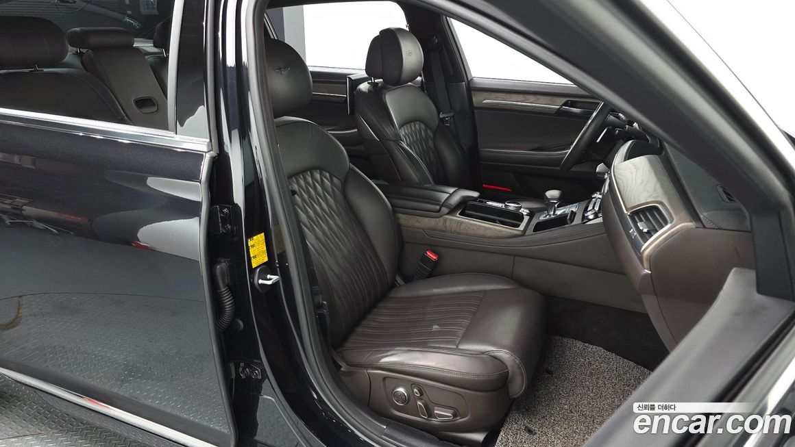 Genesis G90 2021