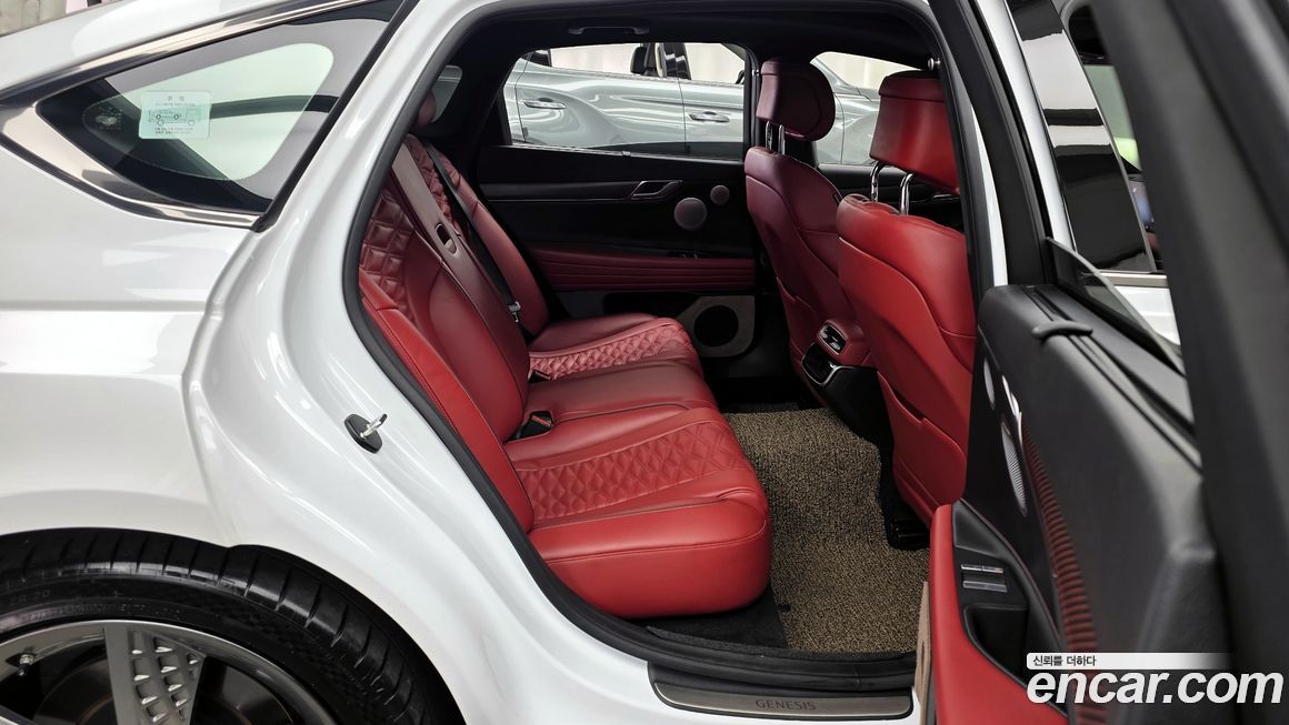 Genesis G80 2025