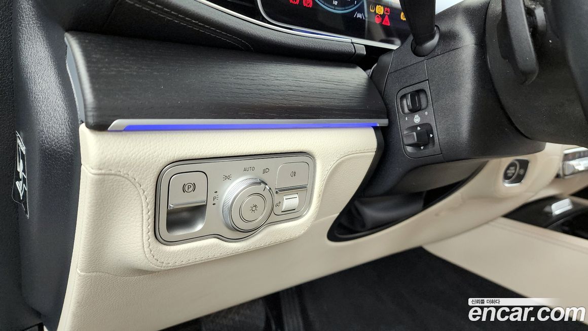 Mercedes-Benz GLE-Class 2023