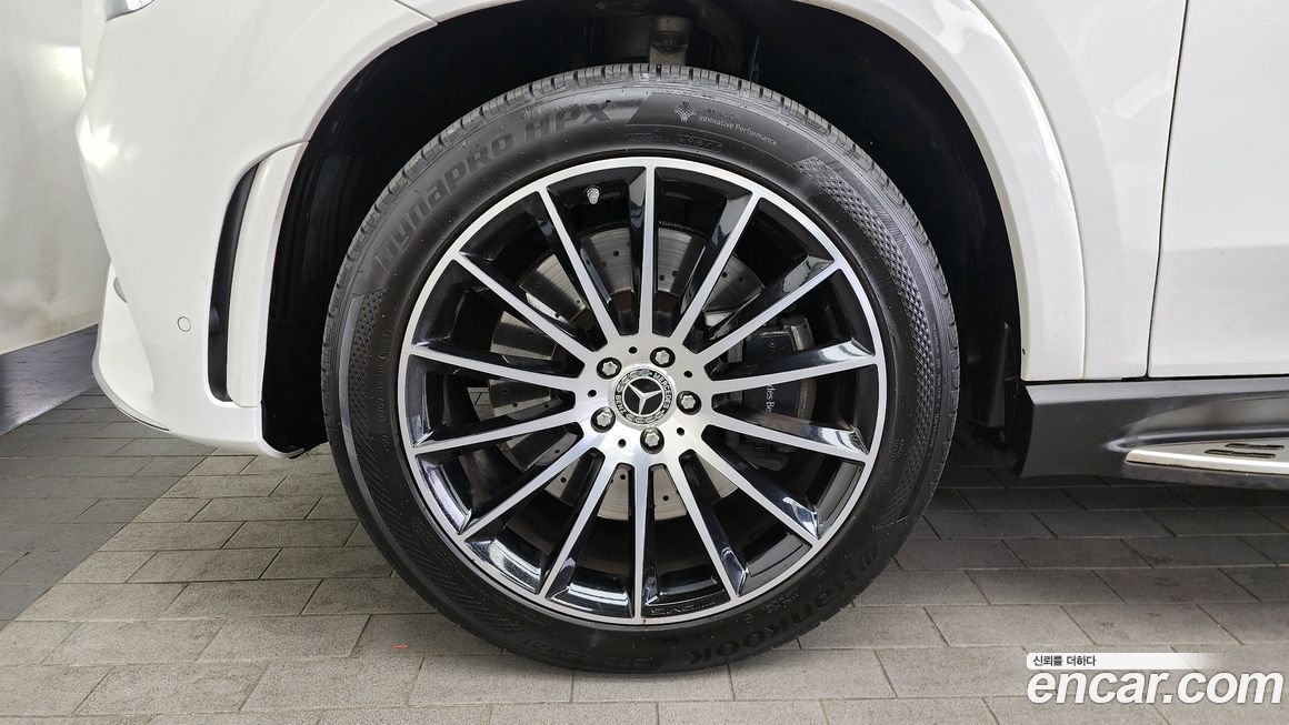 Mercedes-Benz GLE-Class 2023