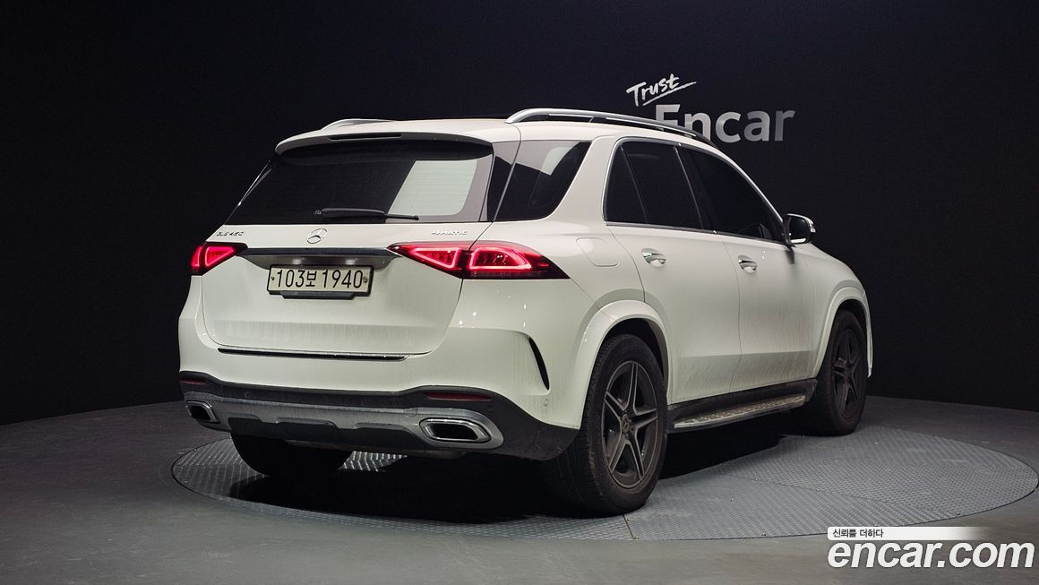 Mercedes-Benz GLE-Class 2021