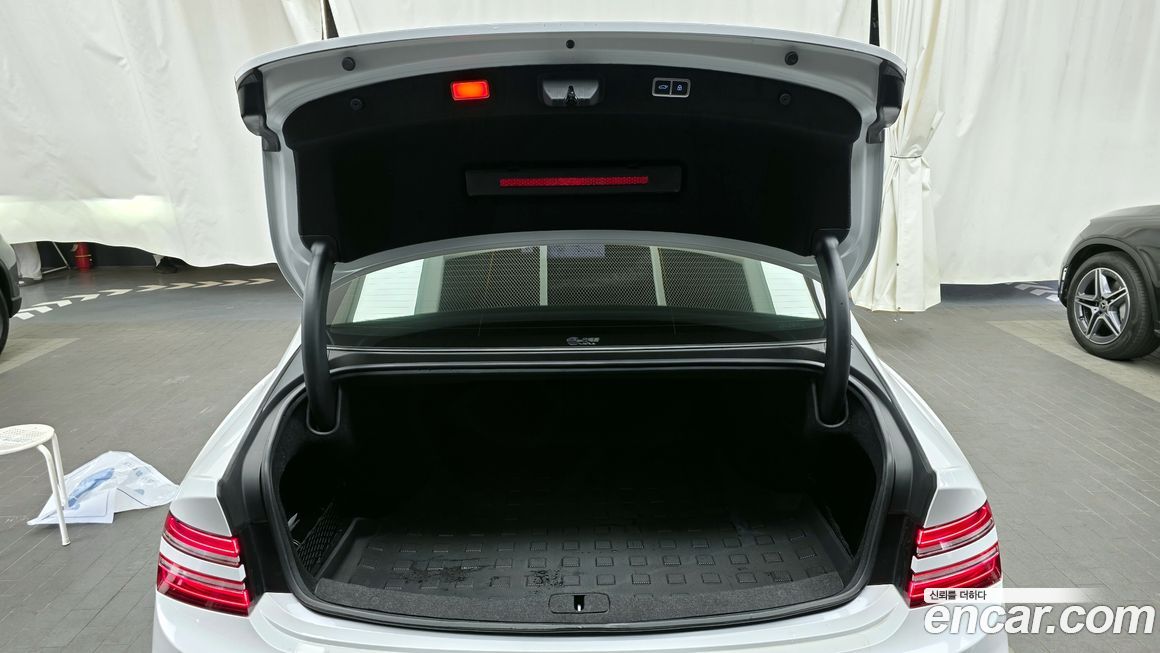 Genesis G80 2025